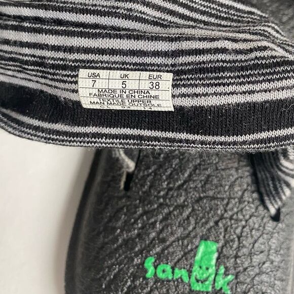Sanuk Yoga Sling 2 Sandals Black Striped Slingback Flip Flops Size 7 - Picture 4 of 4